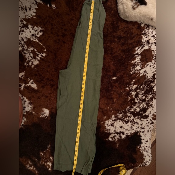 Green romper - Picture 2 of 5